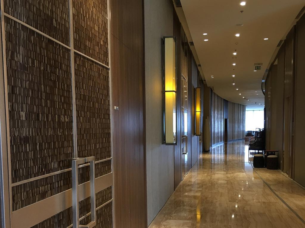 Shang Luxury Suites Мандалуйонг Экстерьер фото