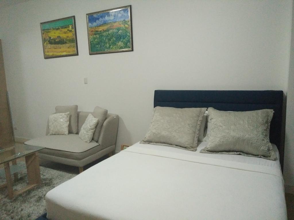 Shang Luxury Suites Мандалуйонг Экстерьер фото